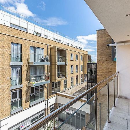 Modern Apartment Canary Wharf London Exterior photo