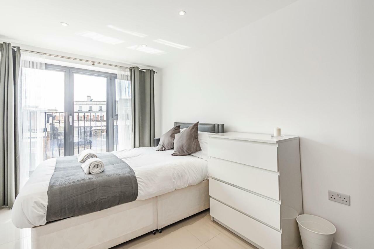 Modern Apartment Canary Wharf London Exterior photo