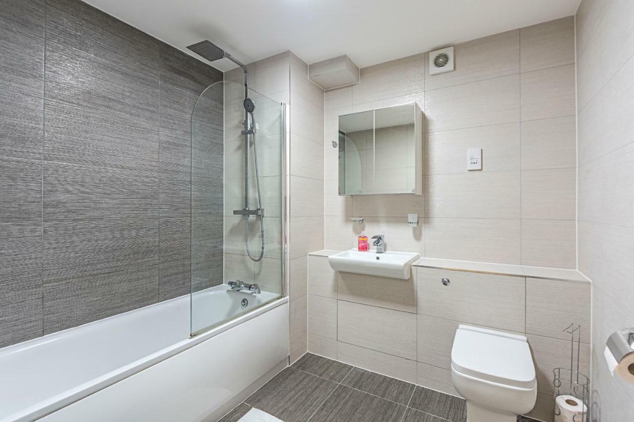 Modern Apartment Canary Wharf London Exterior photo